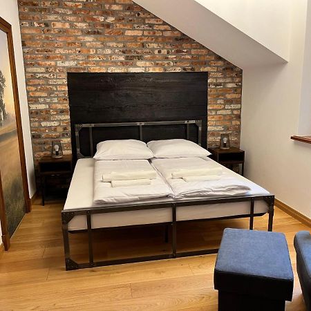 Dwor Gogolewo Nad Warta Bed & Breakfast Ksiaz Wielkopolski Bagian luar foto