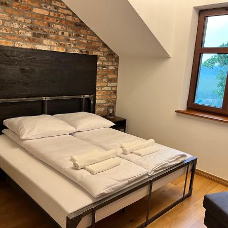 Dwor Gogolewo Nad Warta Bed & Breakfast Ksiaz Wielkopolski Bagian luar foto