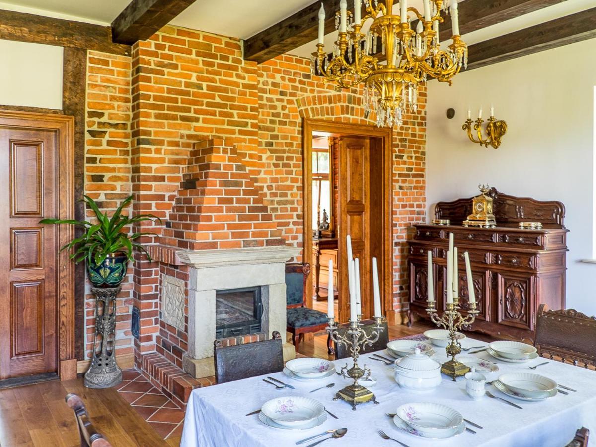 Dwor Gogolewo Nad Warta Bed & Breakfast Ksiaz Wielkopolski Bagian luar foto