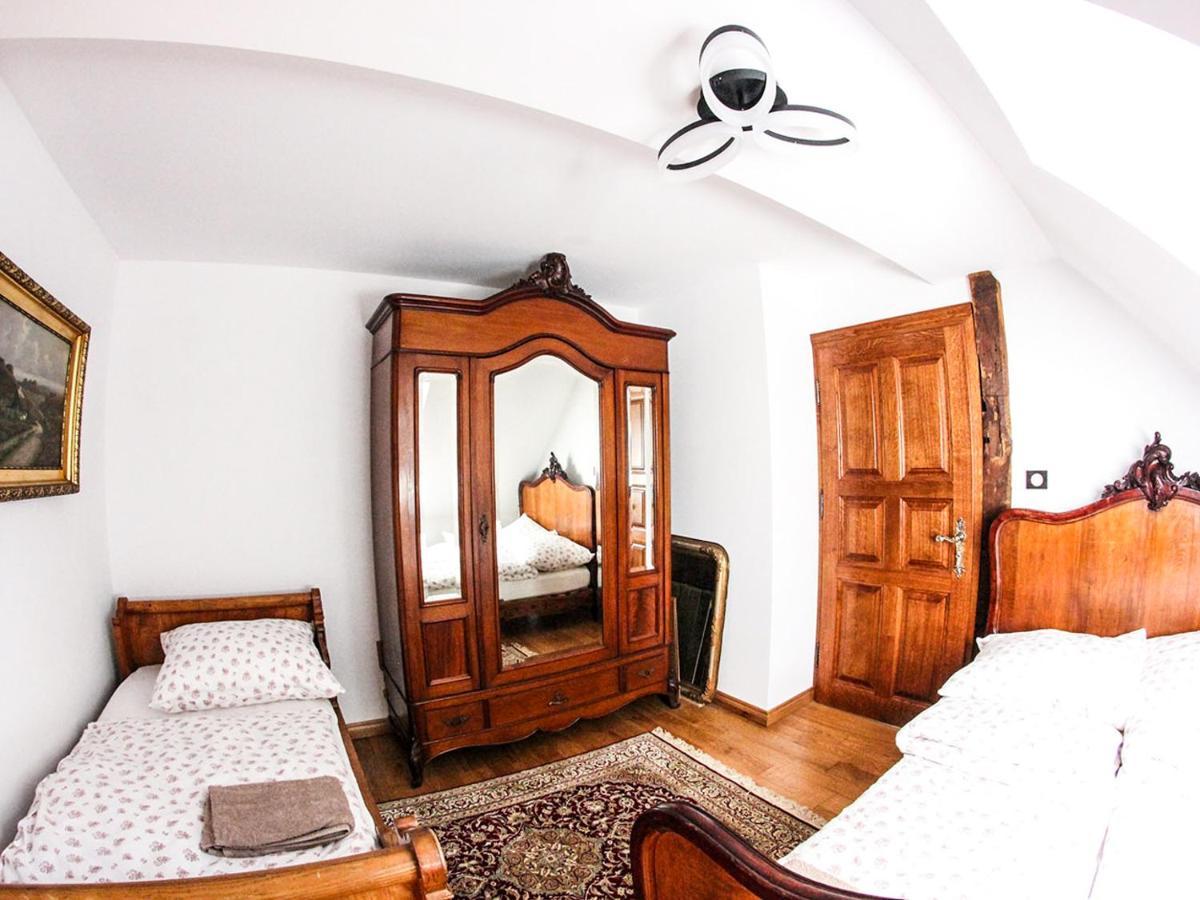 Dwor Gogolewo Nad Warta Bed & Breakfast Ksiaz Wielkopolski Bagian luar foto