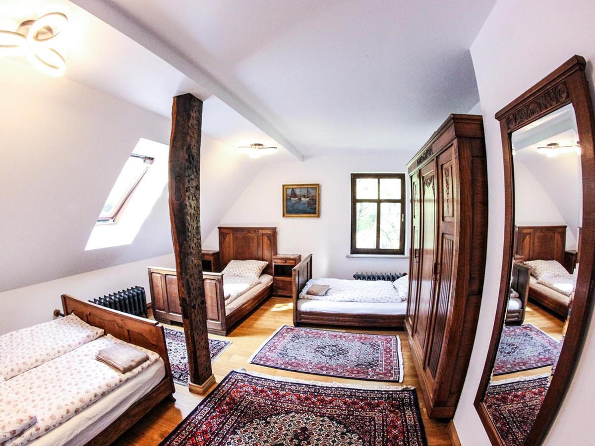 Dwor Gogolewo Nad Warta Bed & Breakfast Ksiaz Wielkopolski Bagian luar foto