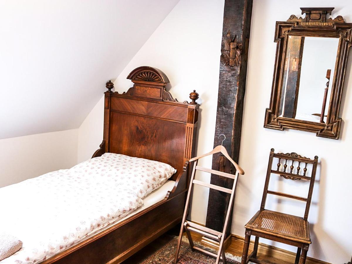 Dwor Gogolewo Nad Warta Bed & Breakfast Ksiaz Wielkopolski Bagian luar foto