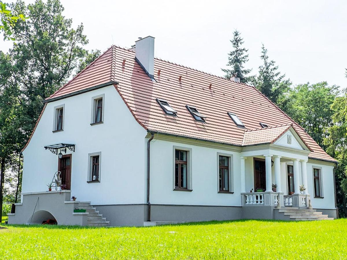 Dwor Gogolewo Nad Warta Bed & Breakfast Ksiaz Wielkopolski Bagian luar foto