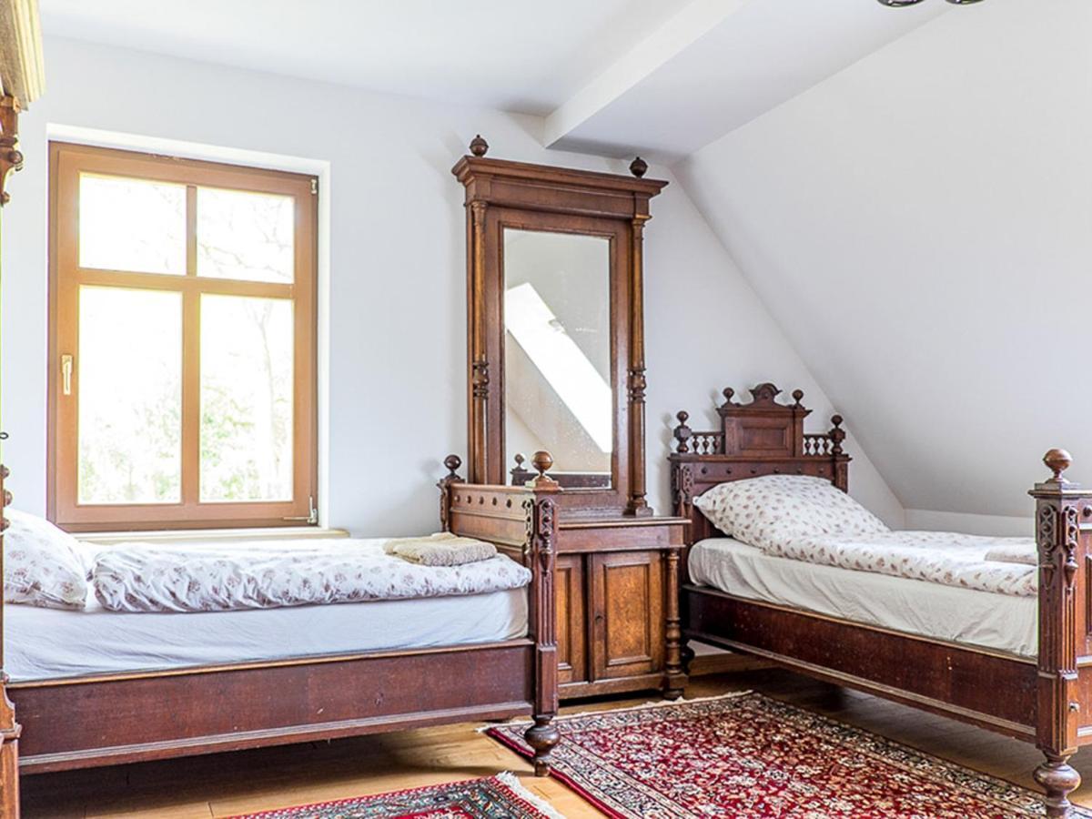 Dwor Gogolewo Nad Warta Bed & Breakfast Ksiaz Wielkopolski Bagian luar foto