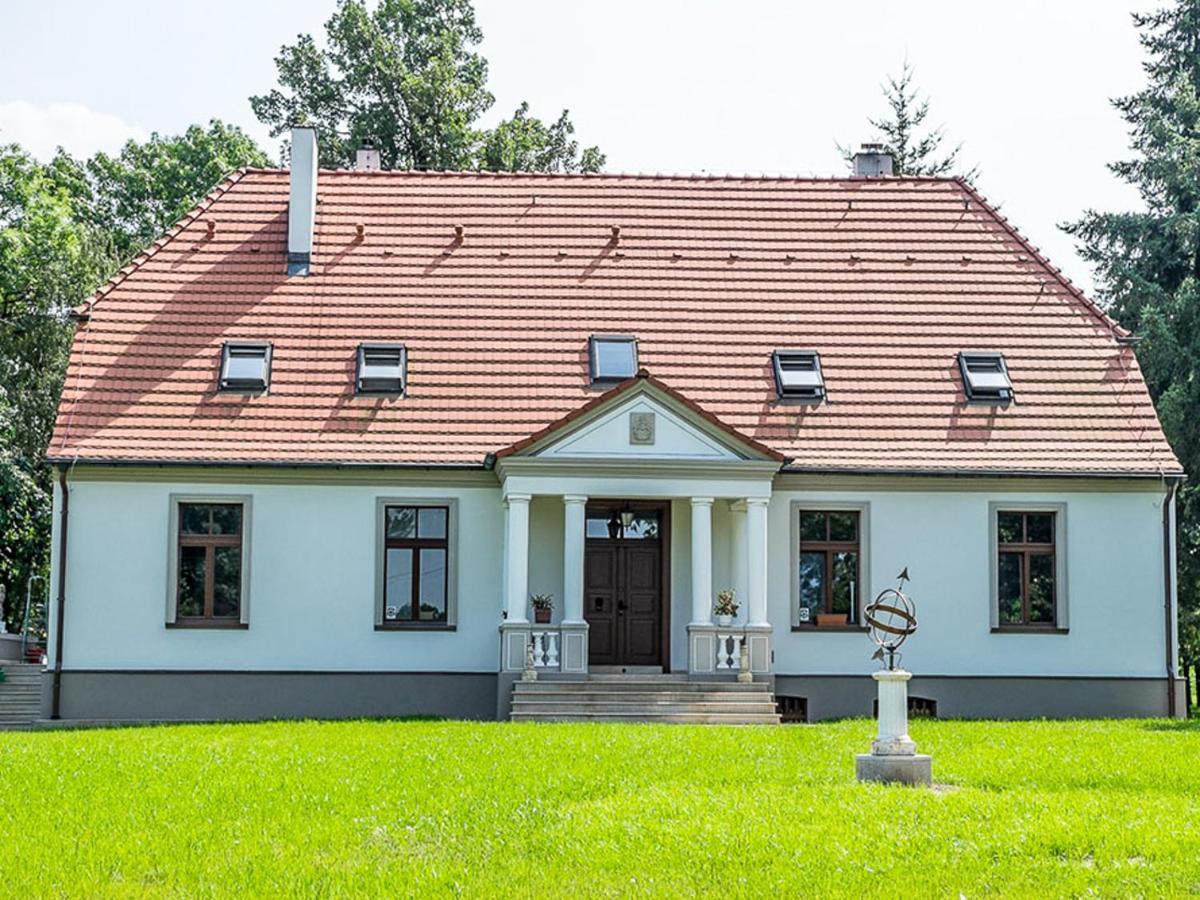 Dwor Gogolewo Nad Warta Bed & Breakfast Ksiaz Wielkopolski Bagian luar foto