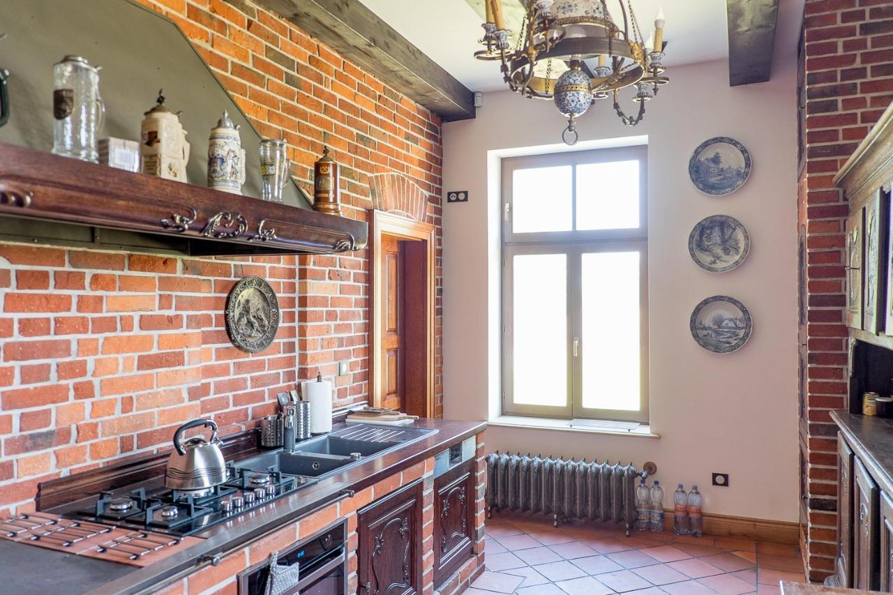 Dwor Gogolewo Nad Warta Bed & Breakfast Ksiaz Wielkopolski Bagian luar foto
