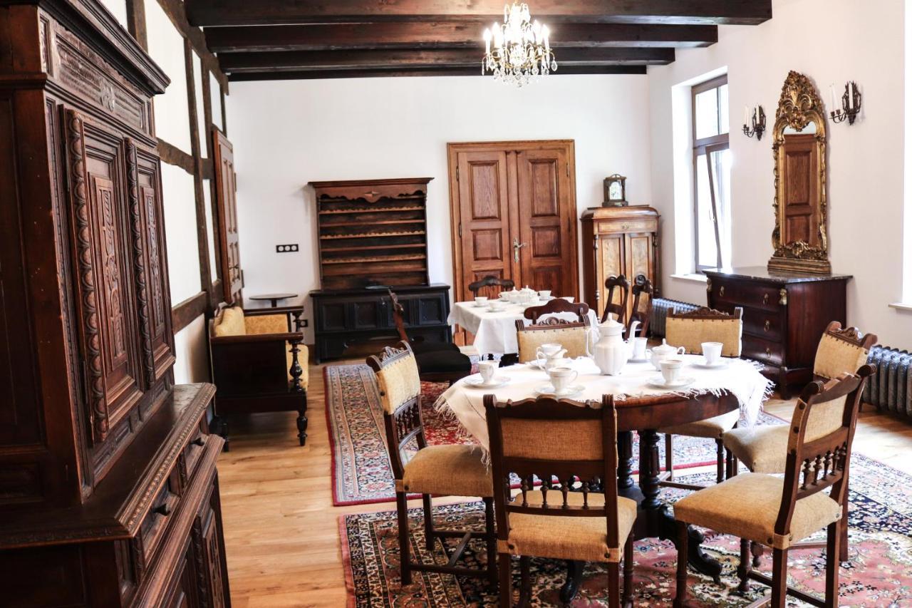 Dwor Gogolewo Nad Warta Bed & Breakfast Ksiaz Wielkopolski Bagian luar foto