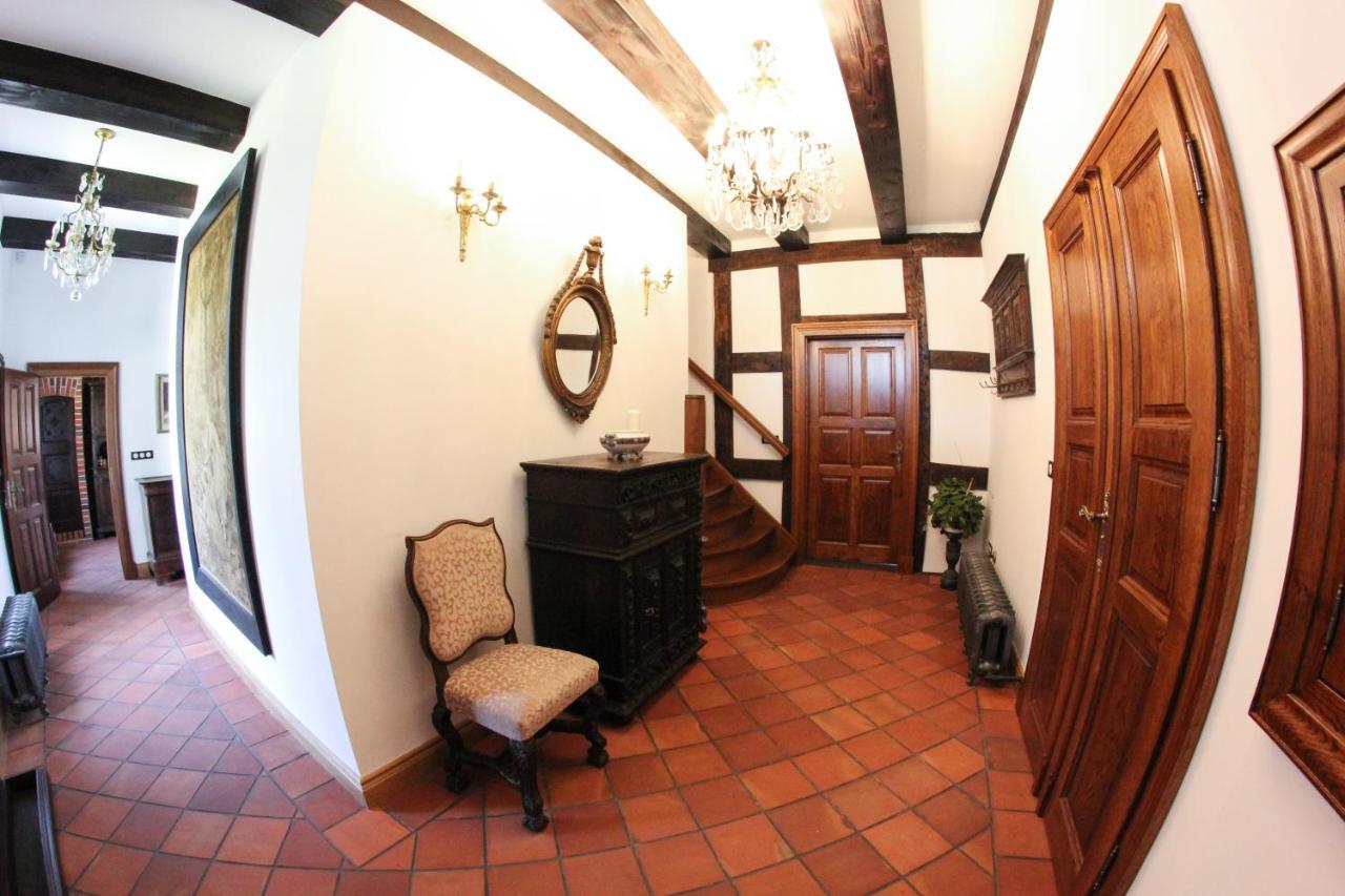 Dwor Gogolewo Nad Warta Bed & Breakfast Ksiaz Wielkopolski Bagian luar foto