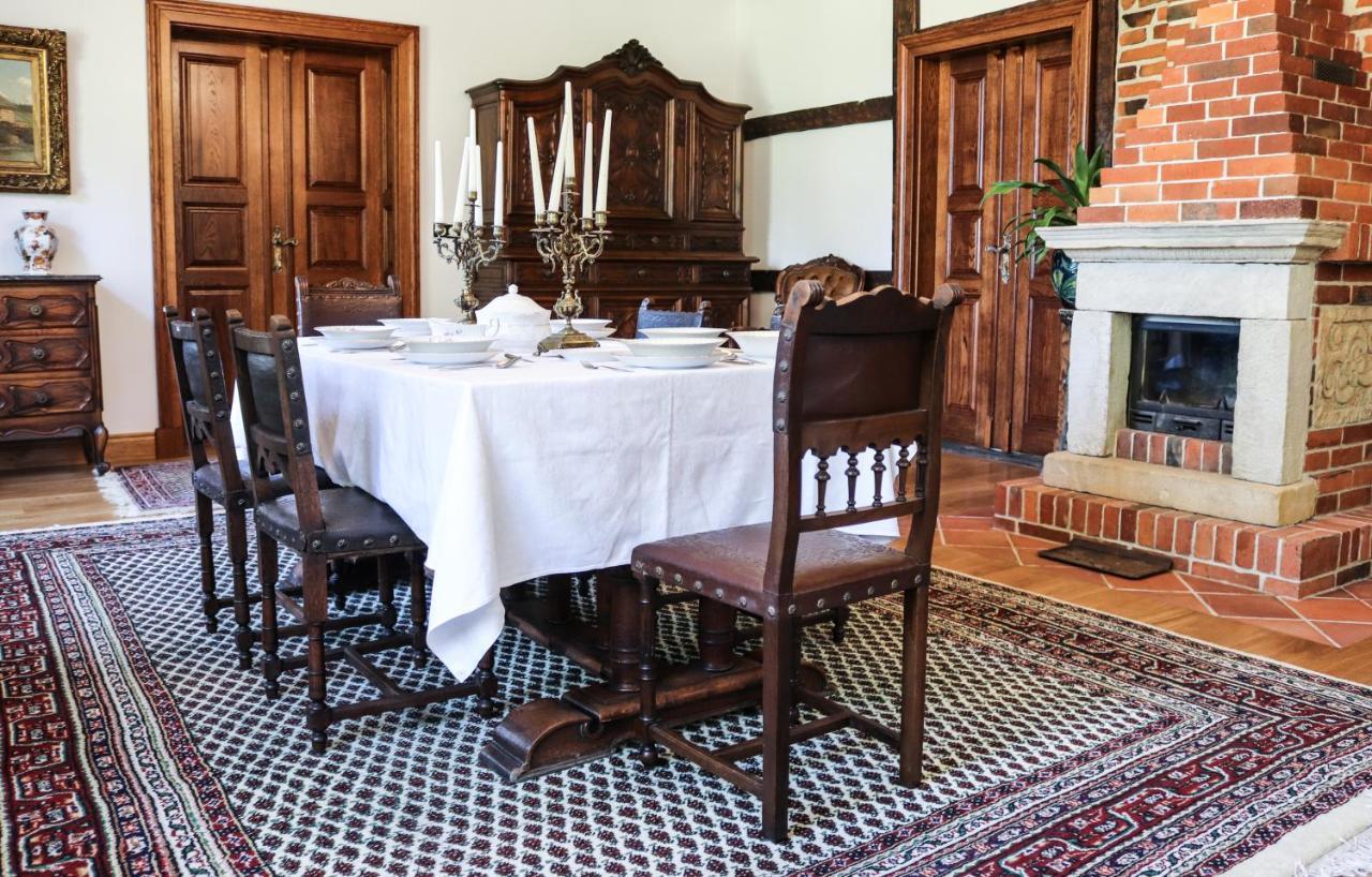 Dwor Gogolewo Nad Warta Bed & Breakfast Ksiaz Wielkopolski Bagian luar foto